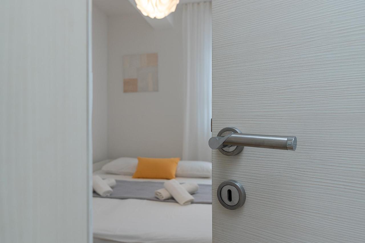 Apartman Marino Trogir Bagian luar foto